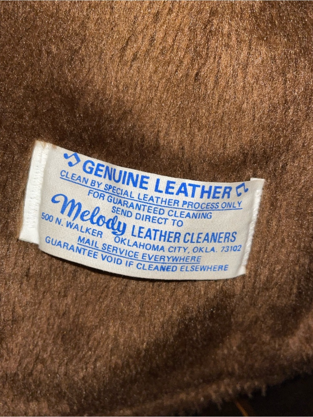 1970’s PIONEER Suede Vest in Chestnut Brown - Picture 6 of 8